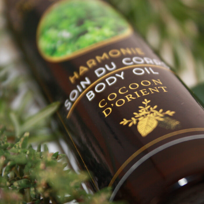 Harmony - Soin corporel aux huiles essentielles de thym, romarin, eucalyptus et huile d'argan pour une peau revitalisée et nourrie